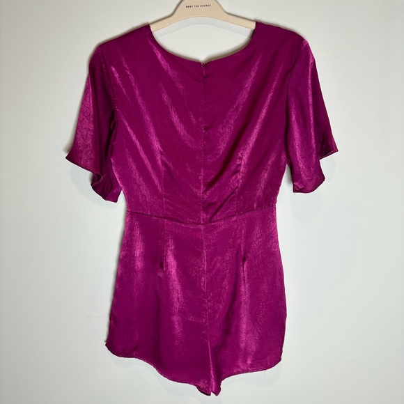 Pink satin sheen silk romper with tie and cutout in front - Picture 4 of 6